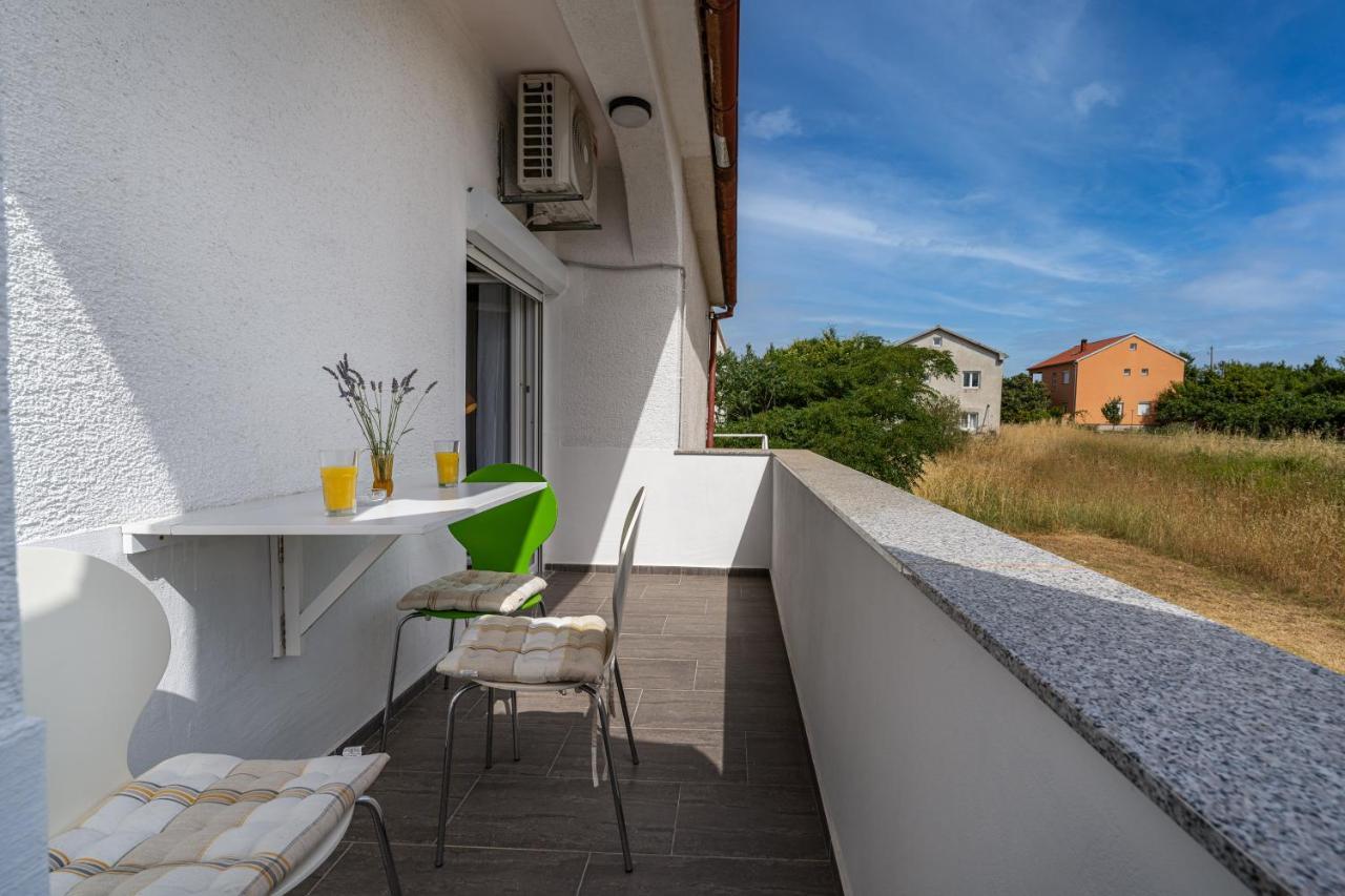 Apartment A & J Petrcane Exterior photo